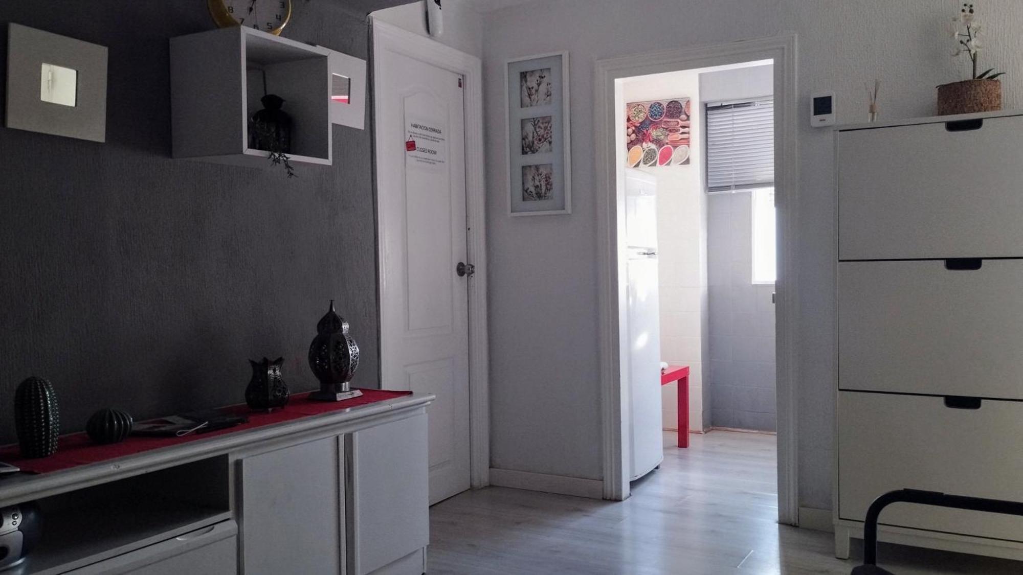 Apartamento 1 Dormitorio Y Salon Con Sofa Cama Bien Comunicado Con El Centro Севиля Екстериор снимка